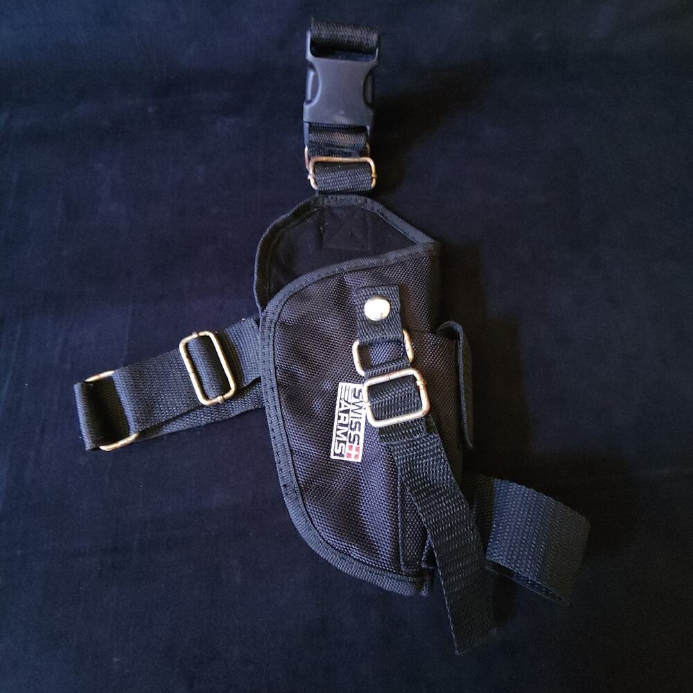 Airsoft Swiss Arms Universal Right Hand Leg Holster Black w/ Mag Storage Pouch